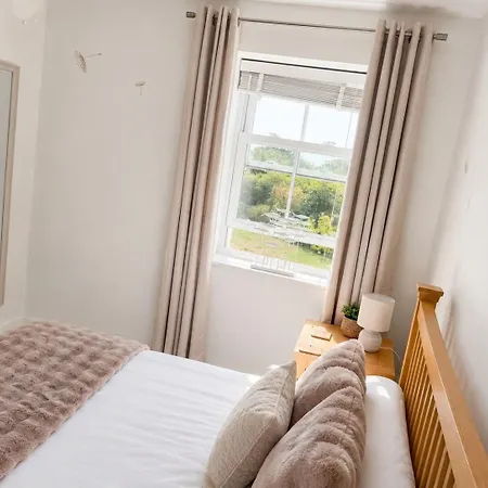Rainbow's End At The Bay Filey, 2 Dogs Welcome, Sleeps 6 * Filey